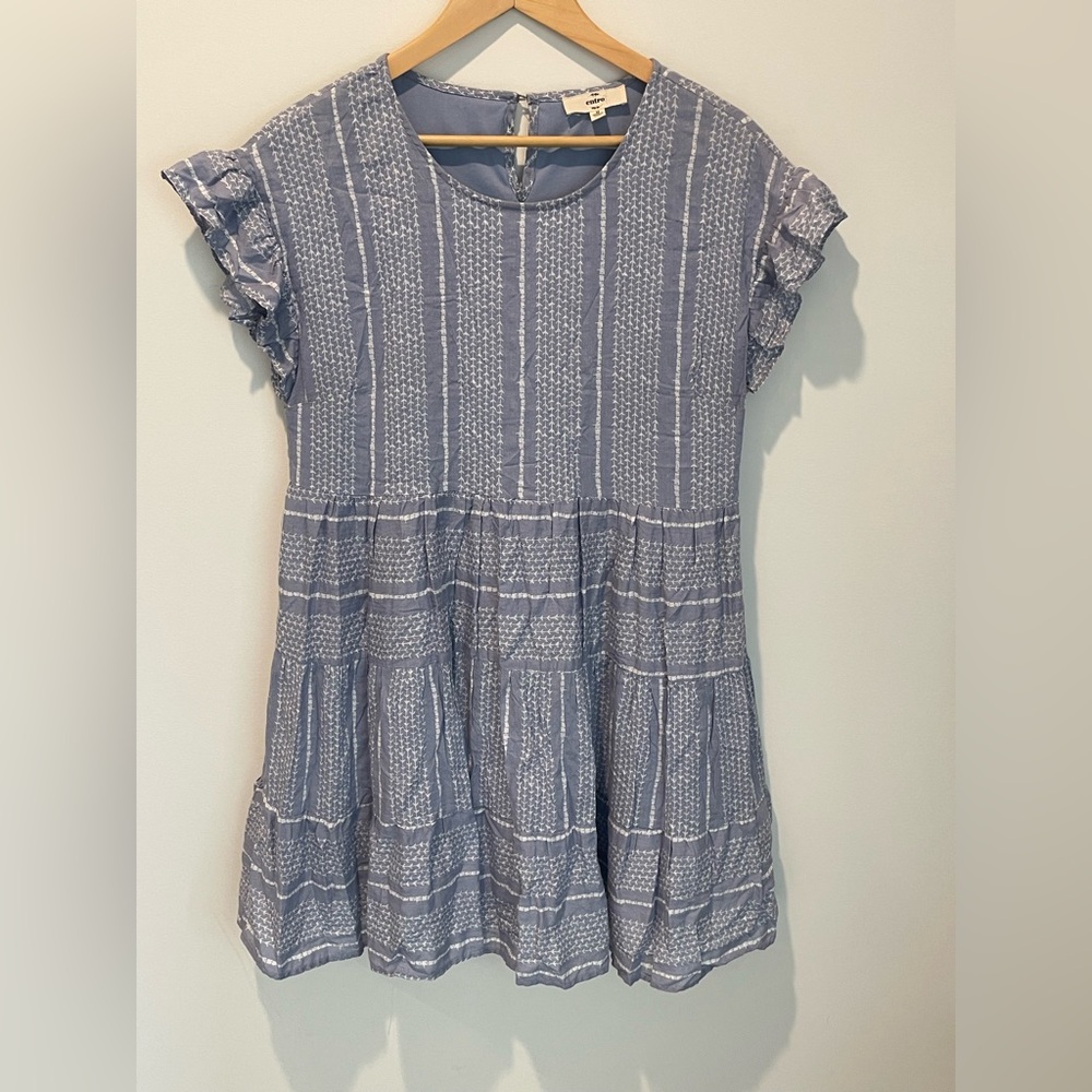Entro Blue and White Elegant Dress Size‎ Medium